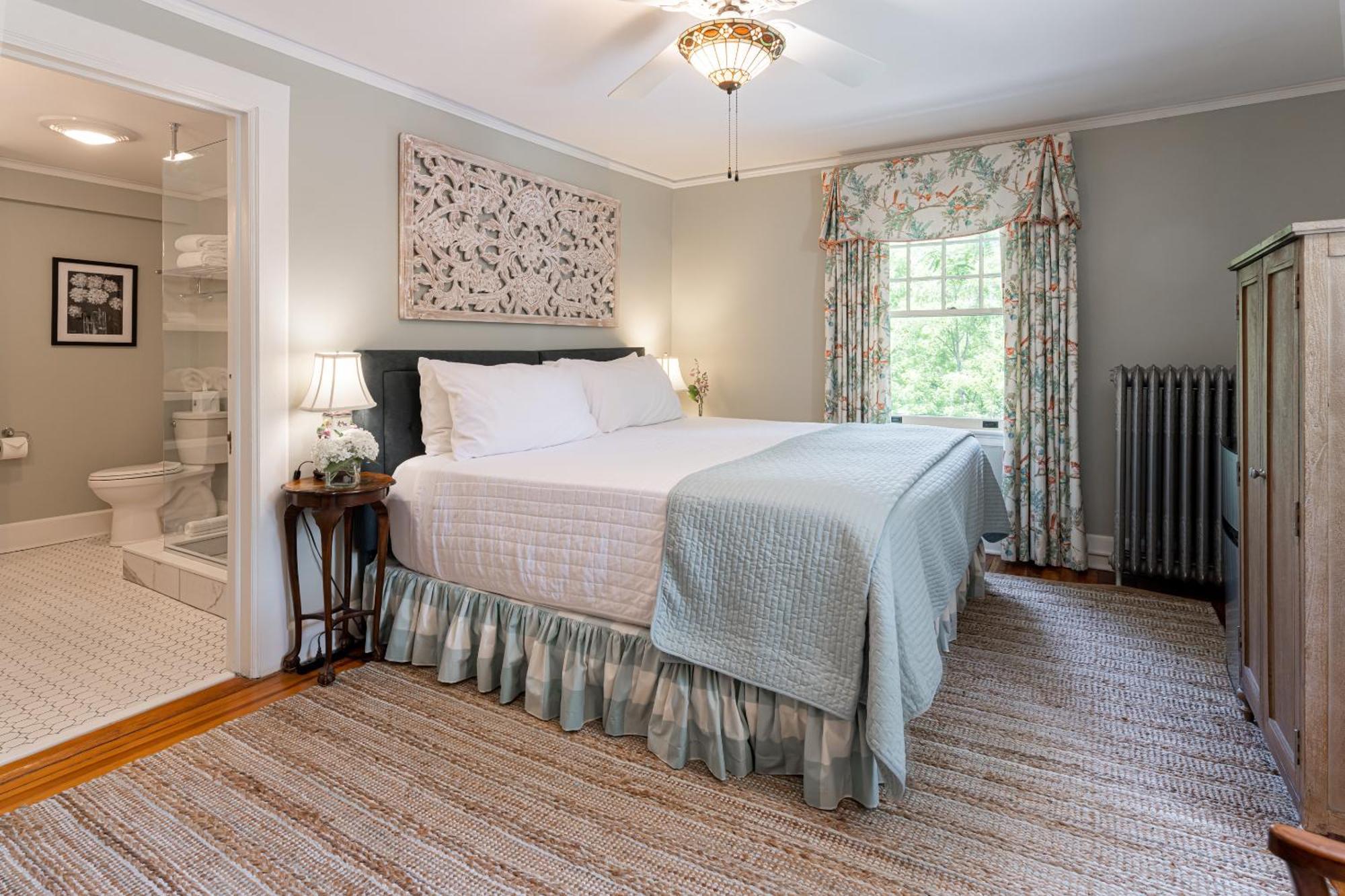 Pinecrest Bed & Breakfast Asheville Exterior photo